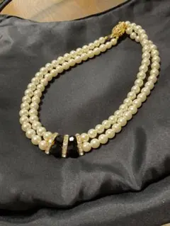 エレガントな二重パール仕様ネックレス