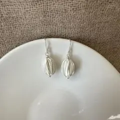 Item thumbnail for item fb35e110-a7b5-48fc-addf-156712f48081