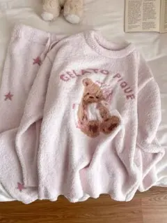 【新品未使用】テディベア柄　ルームウェア　ピンク