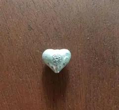 Item thumbnail for item de8db0b0-540a-48a7-b6ea-50284e0ab47a