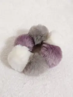 【未使用品】ファー ポンポン モコモコ ヘアゴム