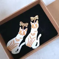 ちまっと♡三毛猫 にゃんこ しっぽゆらゆら ピアス/イヤリング