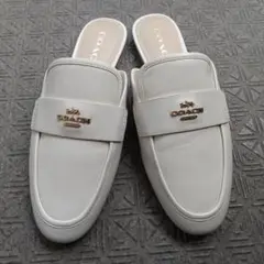 2025年最新】coach ローファー 白の人気アイテム - メルカリ