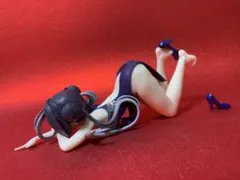 紫色の衣装 フィギュア