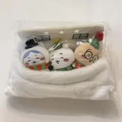 ちいかわ ハッピーホリデーなマスコット おやすみベッド うさぎ ハチワレ
