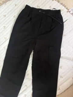 カジュアル 黒 グローバルワーク