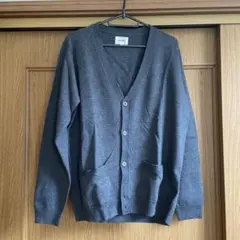 美品　BEAMS ビームス Vネック ニット カーディガン チャコールグレー Mのサムネイル