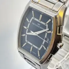 文字盤ブルー⭐️THE CLOCK HOUSE 腕時計【美品/稼働】　クォーツのサムネイル