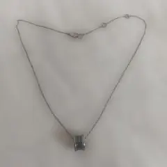 シルバー チェーンネックレス 円形ペンダント