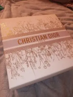 CHRISTIAN DIOR ギフトボックス
