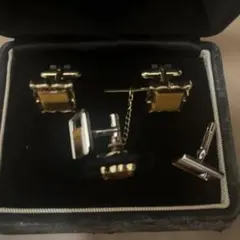 田中貴金属 金ネクタイピンと金カフスボタンセット 田中貴金属 金ネクタイピンと金カフスボタンセット - メルカリ