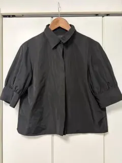 ZARA ブラック 半袖シャツ バルーンスリーブ