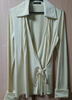 美品 ◆ rienda ◆ リエンダ　カーディガン風 クリーム系カラー サイズF