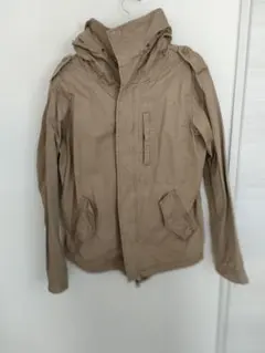ベージュ フード付き ミリタリージャケット