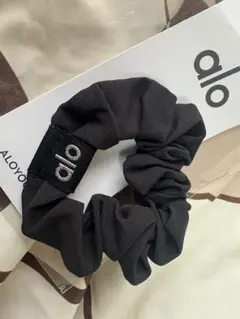 新品未使用aloyogaアローヨガ ブラック 黒シュシュ