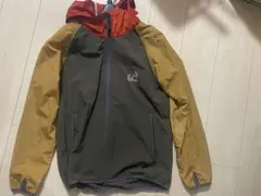 go slow caravan フード付きナイロンジャケット