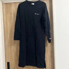 チャンピオン　長袖ワンピース