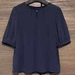 MeWORK 袖プリーツシフォンブラウス　AOKI