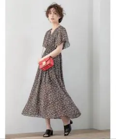 fifth 小花柄Vネックロングワンピース