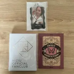 NiziU ファンクラブ会員特典　グッズのサムネイル