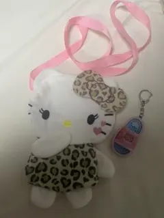 ハローキティ ヒョウ柄ポーチ＆ ハローキティ　サンダルキーホルダー