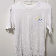 UNIQLO×KAWS Tシャツ