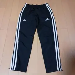 adidas ストライプ 長ズボン 黒