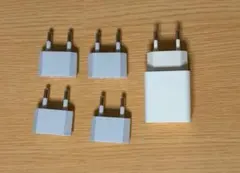 海外用変換プラグ [4個セット] 、海外用USB充電器1個