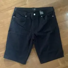 H&M ブラック チノショートパンツ サイズ32のサムネイル