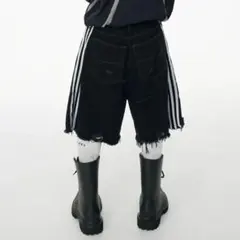 【グランジ】ASTT スリーラインダメージ漆黒ハーフパンツ