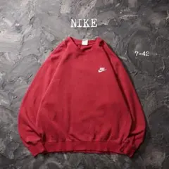 NIKE トレーナー スウェット　刺繍ロゴ　レッド
