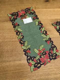 クリスマス刺繍テーブルセンターのサムネイル