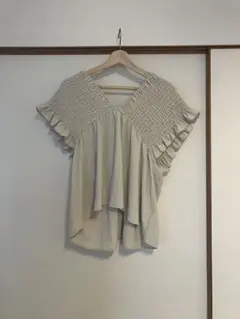 Lax D フリル付きスモッキングTシャツ カットソー　Mサイズ