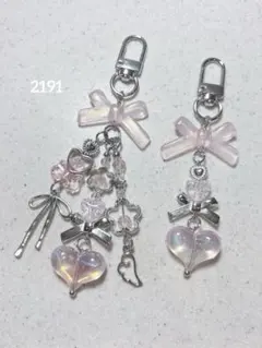 ビーズキーホルダー ピンク 韓国 y2k コレクトブック 2点