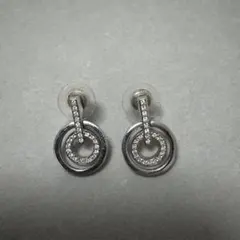 スワロフスキー　ピアス