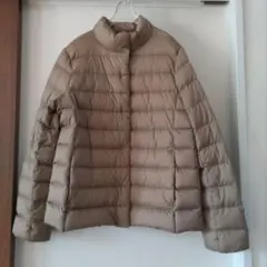 ユニクロ ウルトラライトダウンジャケット ベージュ М 保存袋付き