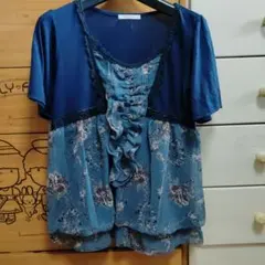 axes femme 半袖 カットソー 花柄 フリル ブルーのサムネイル