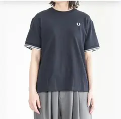FRED PERRY フレッドペリー　ネイビー Tシャツ UK 10 新品