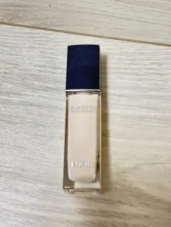 Dior スキンフォーエヴァースキンコレクトコンシーラー　ONカラーのサムネイル