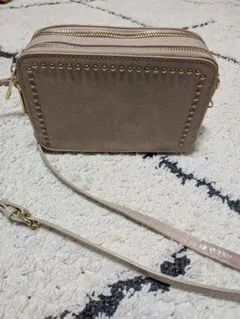 ベージュ スタッズショルダーバッグのサムネイル