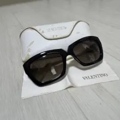 Valentino V665S サングラスのサムネイル