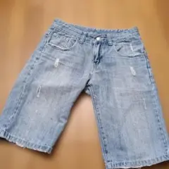ダメージ加工 デニムショートパンツ ライトブルーのサムネイル