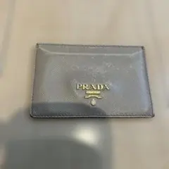 マ*可様 PRADA グレー レザー カードケース　箱付き