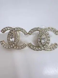 CHANEL CCロゴ クリスタルイヤリング