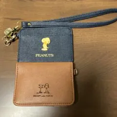 スヌーピー 定期入れ