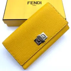 フェンディ セレリア ピーカブー 長財布 レザー ステッチ ターンロック 金具のサムネイル