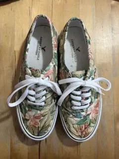 American Eagle Outfitters 花柄 スニーカーのサムネイル