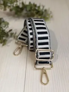 ストライプ　ショルダーストラップ