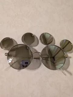 ミッキー型ミラーグレーサングラス