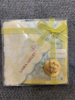 ローラアシュレイLAURA ASHLEY タオルハンカチ&ハンカチセット